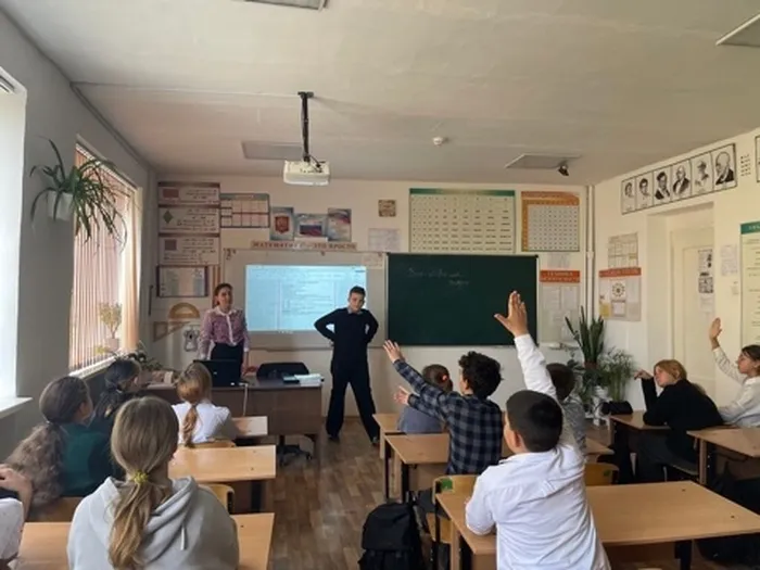 3AogHXqJQWi8s8n_sb8v4pAcVCC_unw-u0lAT-knx1eW4UVaIhVP_mxDxepxZ7kT1v5dTUztN5lECGbeSXGpyZRd